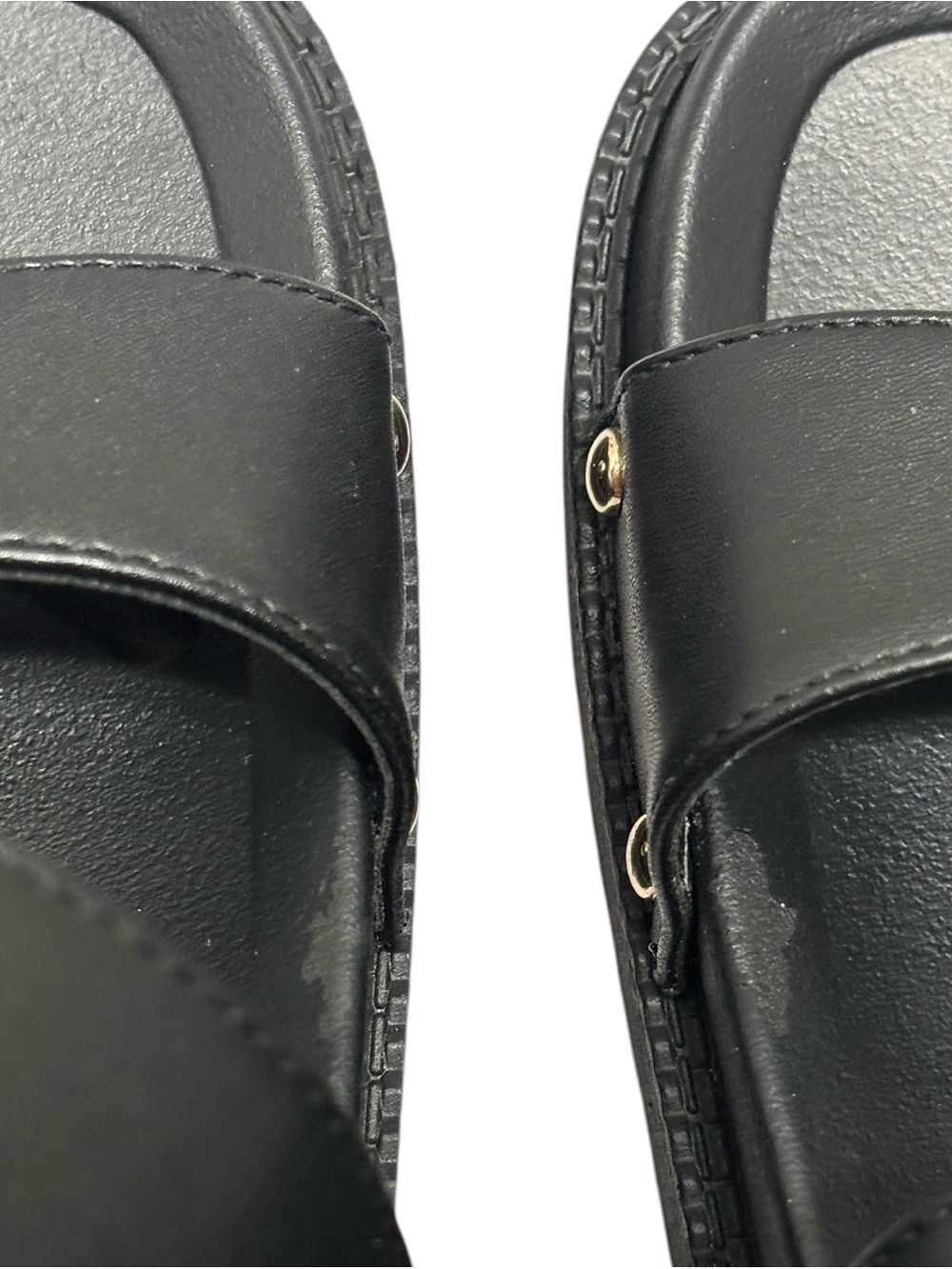 Indigo Rd. Women’s Black Gold Double-Buckle Chunky Slide Sandals Size 6 - Picture 12 of 14
